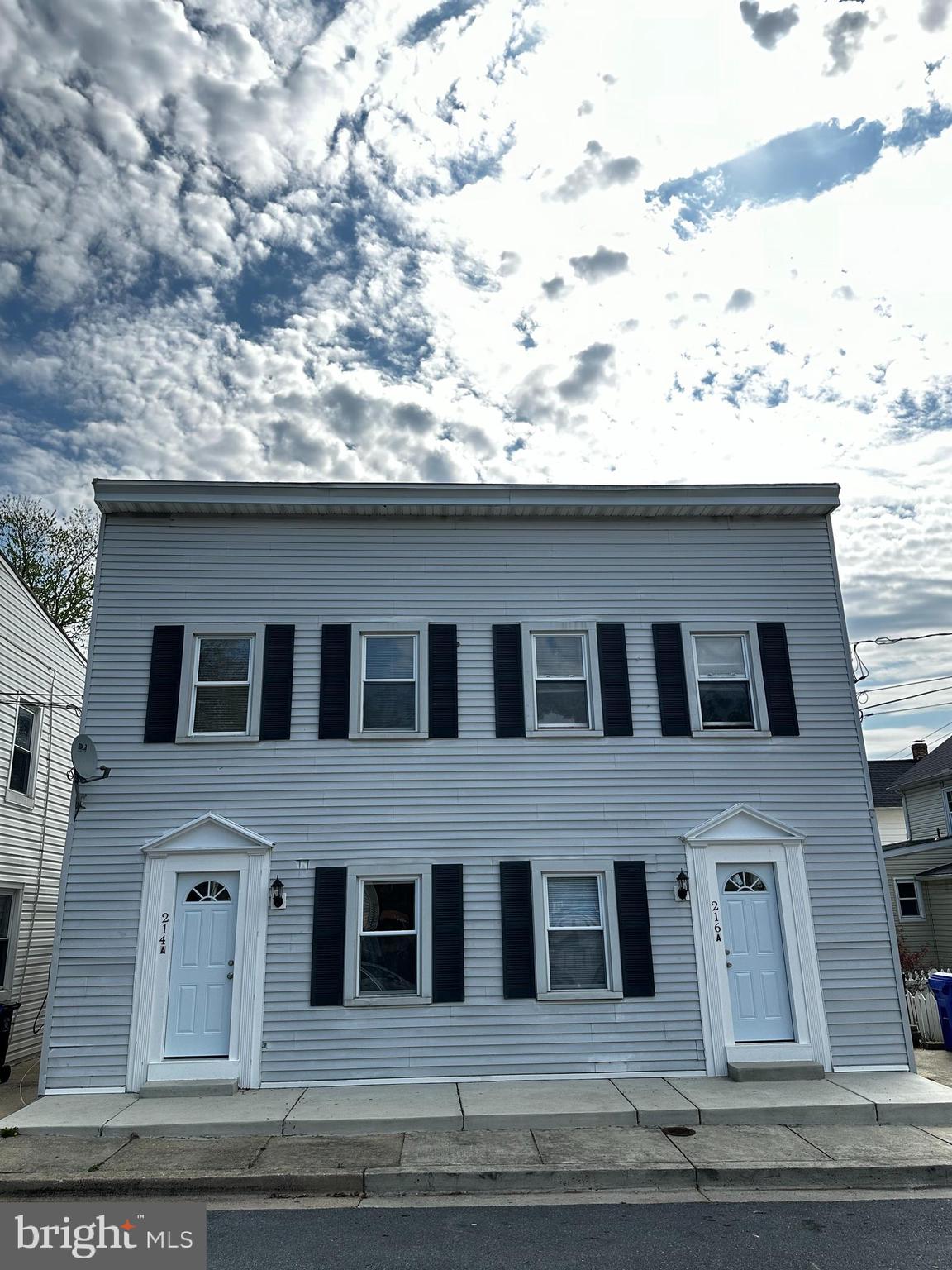 214 10TH STREET