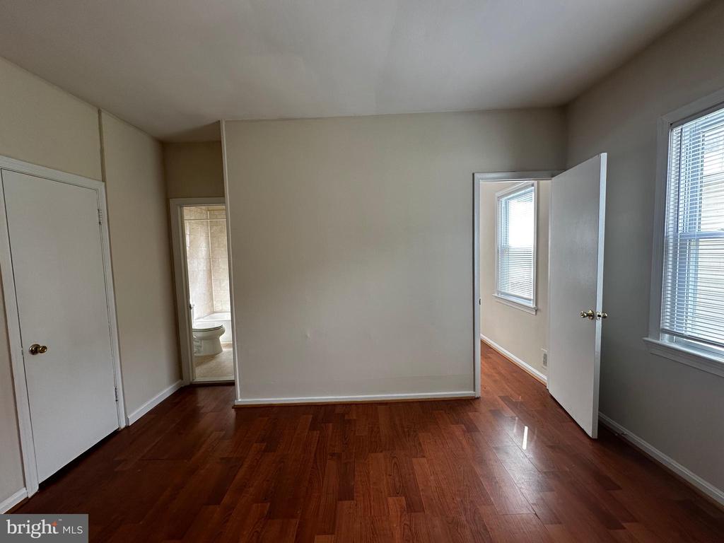 214 10TH STREET