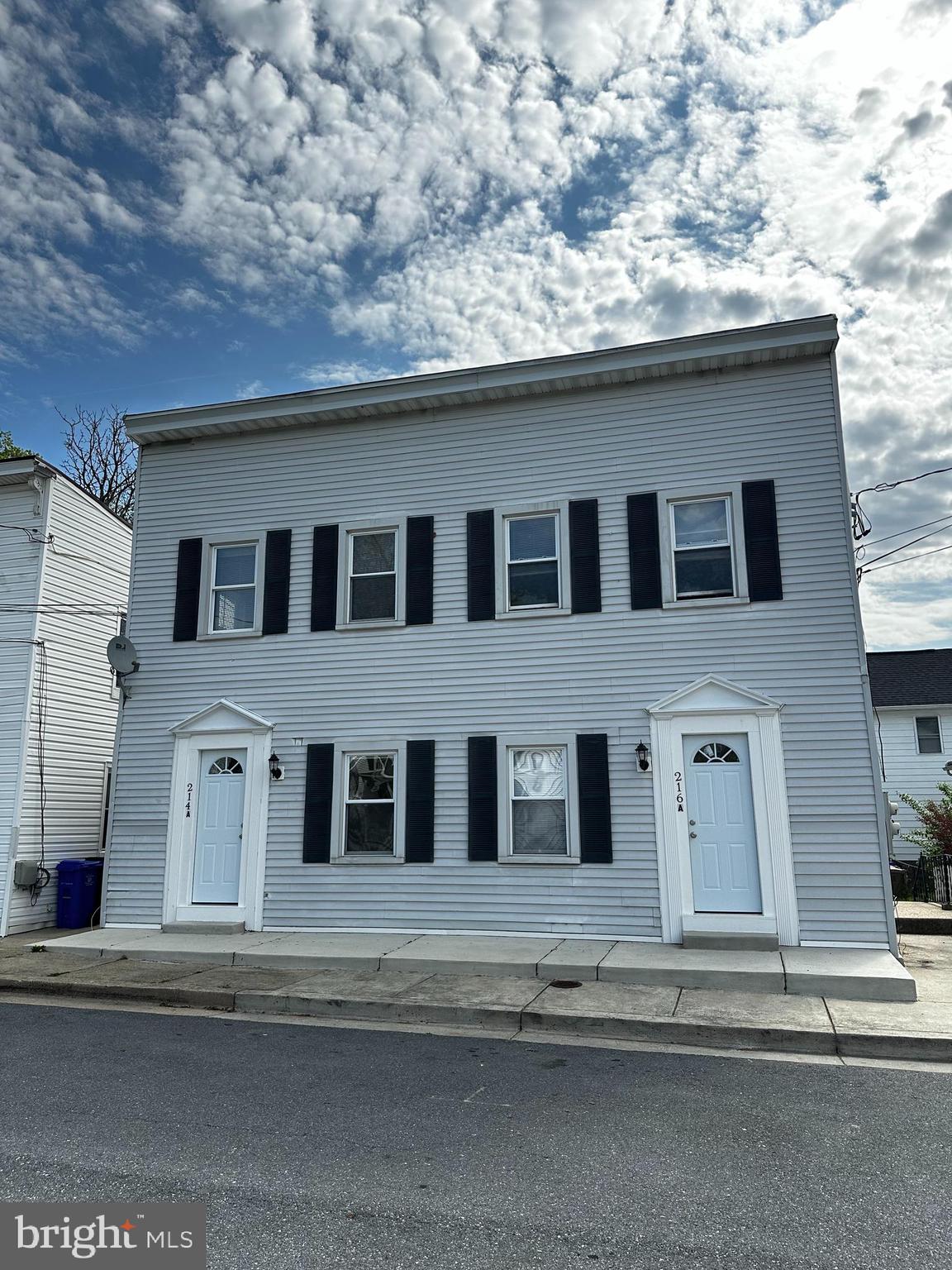 214 10TH STREET