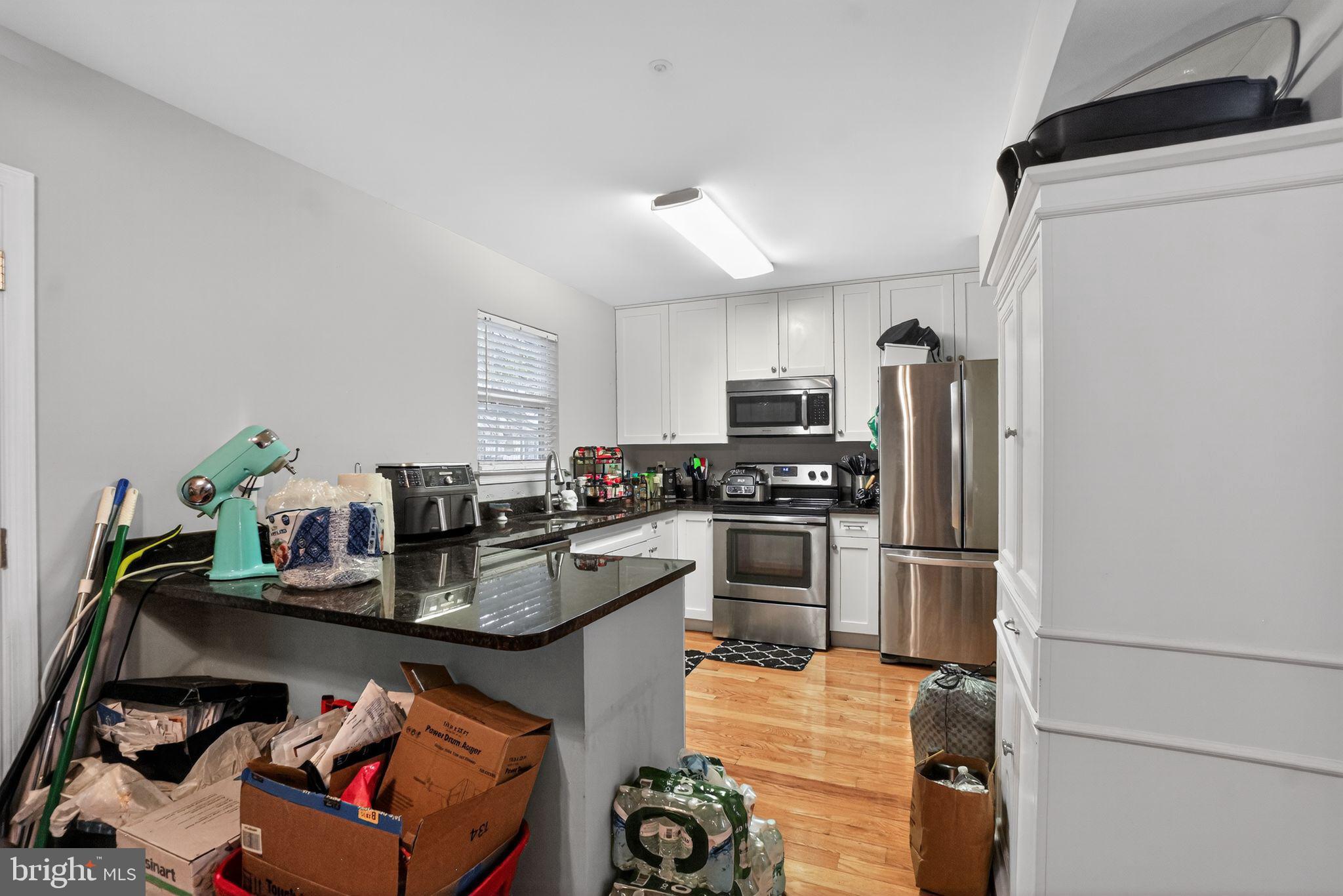 7102 FLAG HARBOR DRIVE