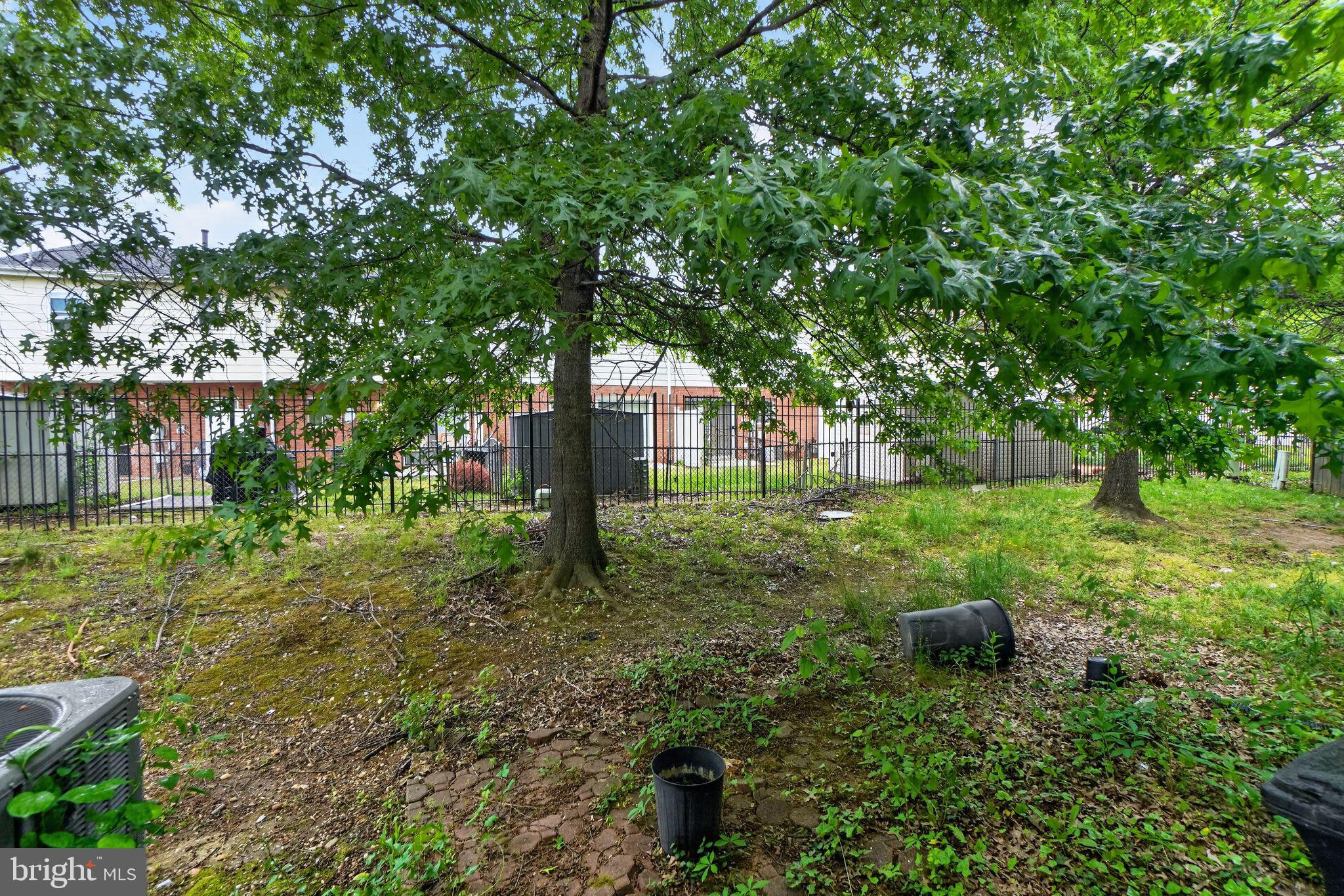 7102 FLAG HARBOR DRIVE