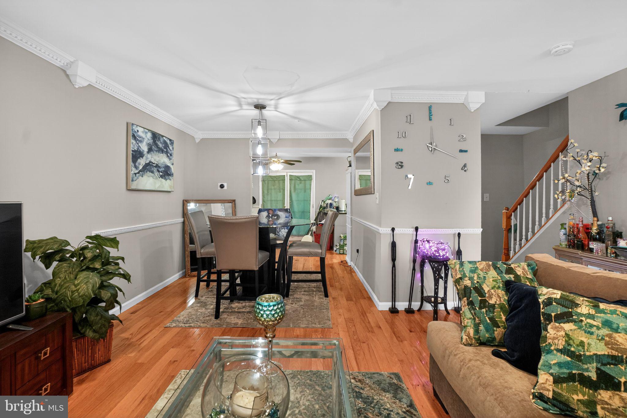 7102 FLAG HARBOR DRIVE