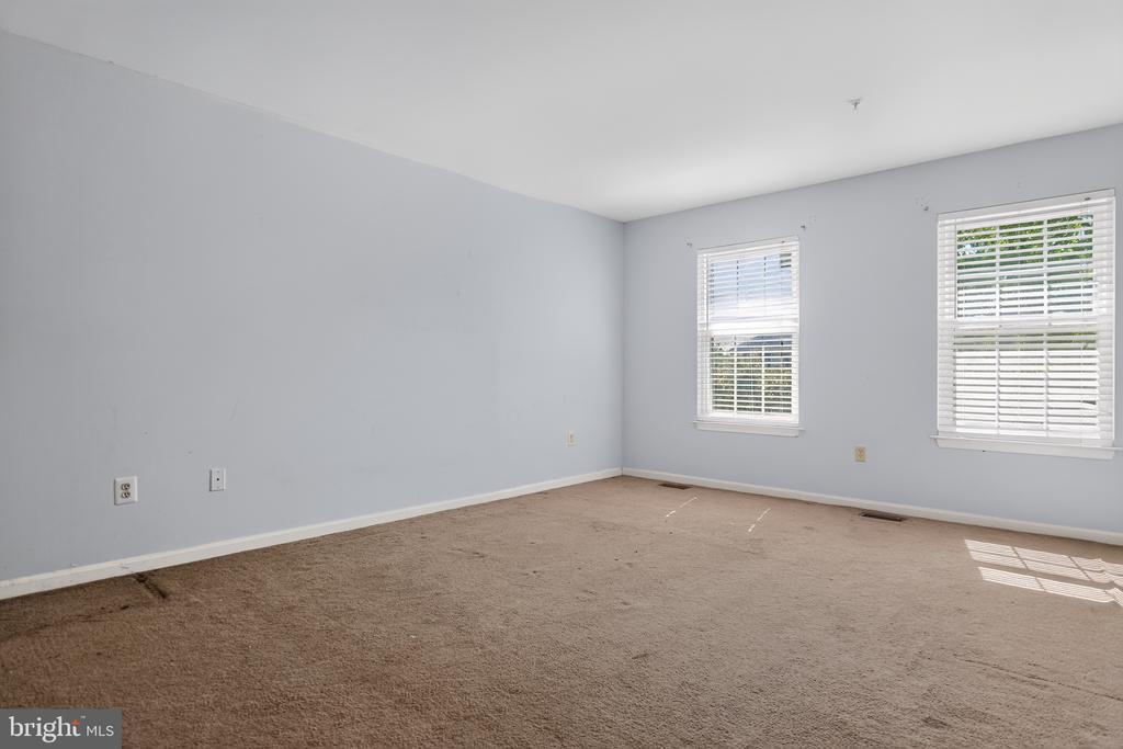 10212 MARLBORO WOODS DRIVE