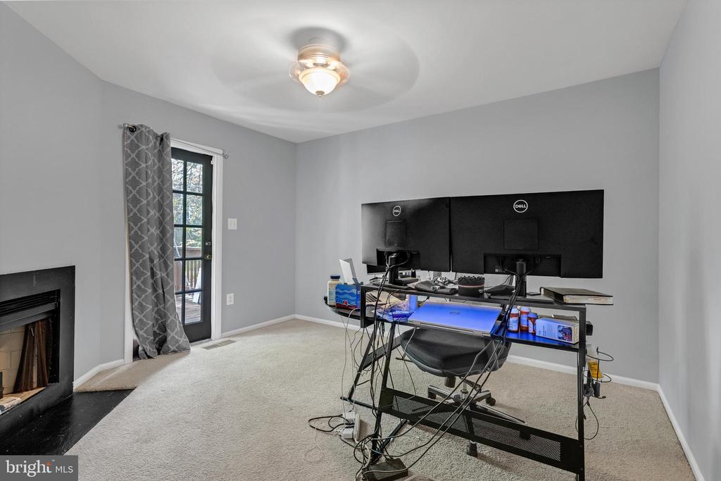 2310 GLADE BANK WAY