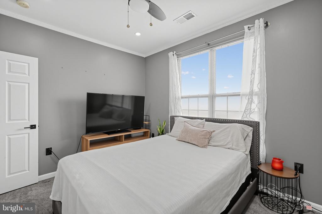 6481 CHEYENNE DRIVE Unit: 304