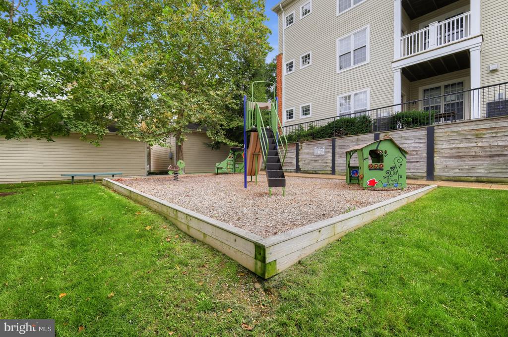 6481 CHEYENNE DRIVE Unit: 304