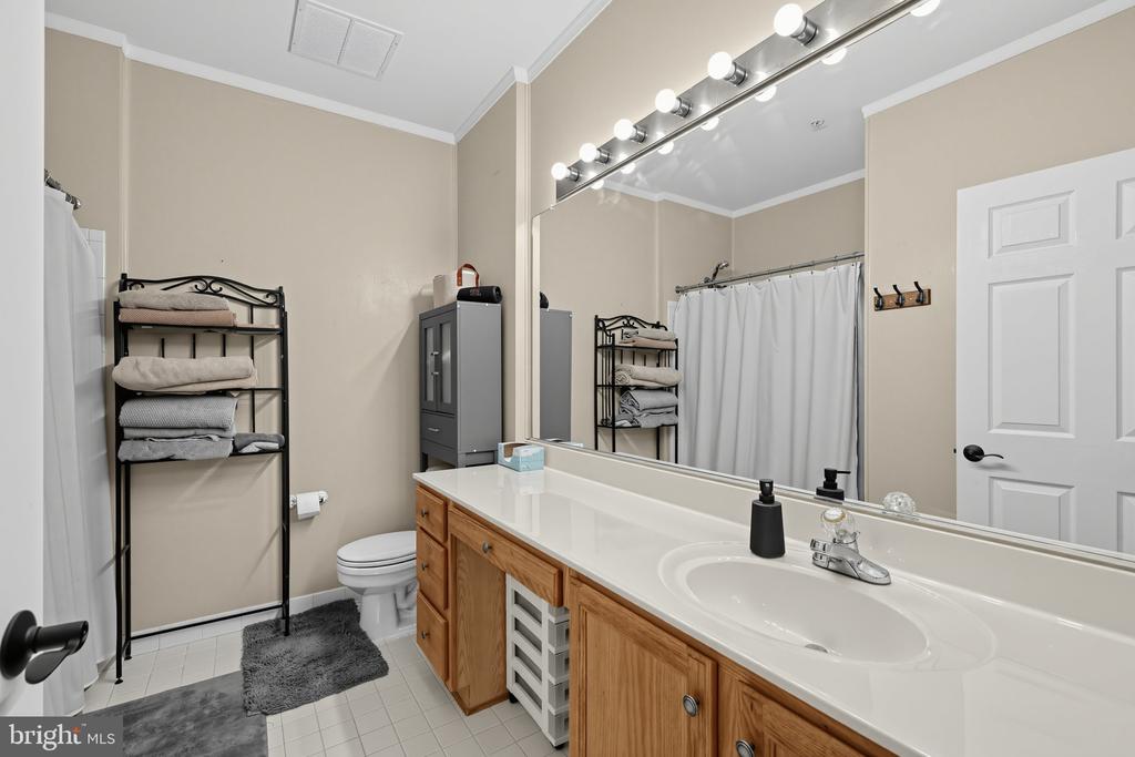 6481 CHEYENNE DRIVE Unit: 304