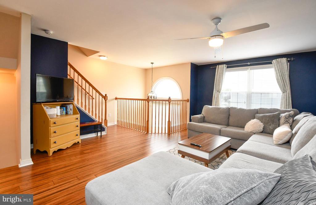 102 GETTYSBURG COURT