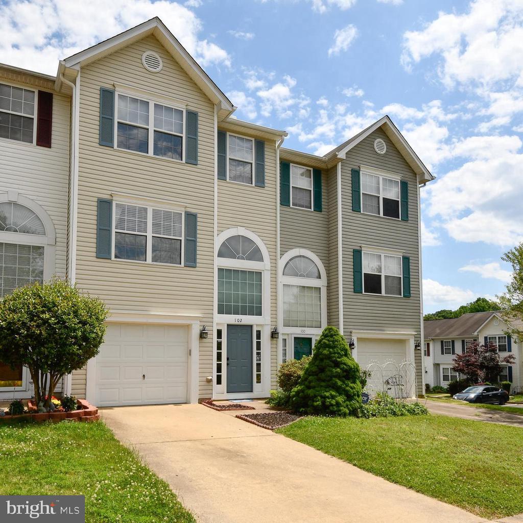 102 GETTYSBURG COURT