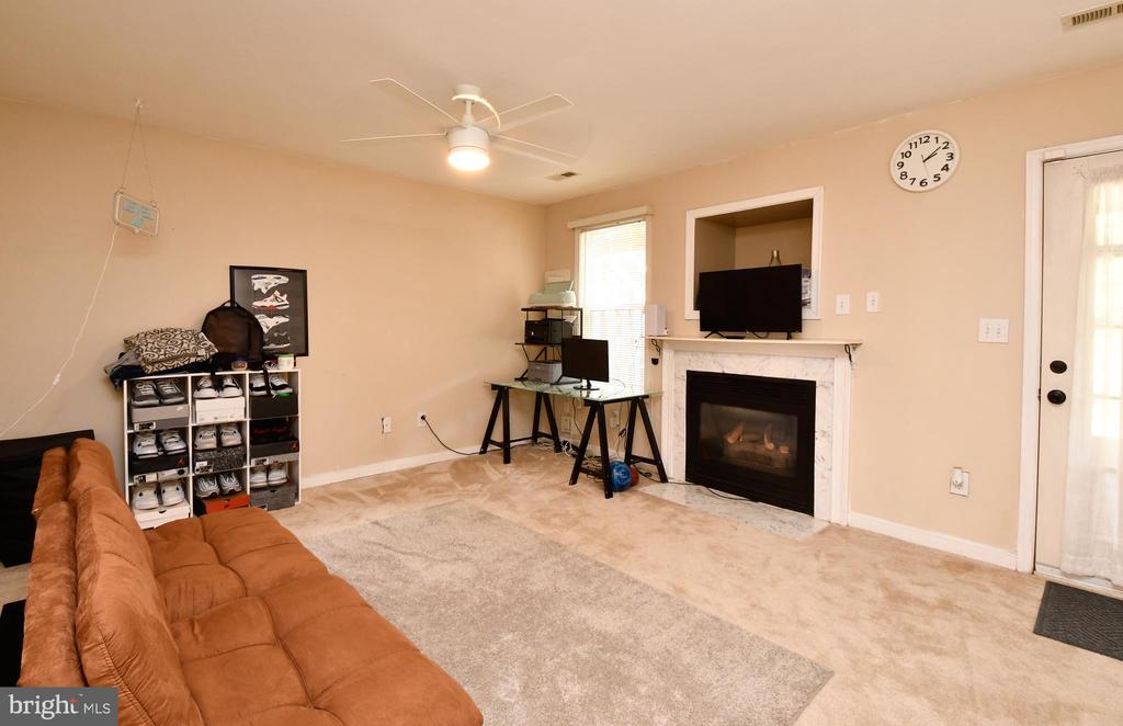 102 GETTYSBURG COURT