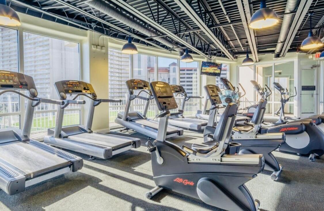 9860 S Thomas Drive UNIT 214