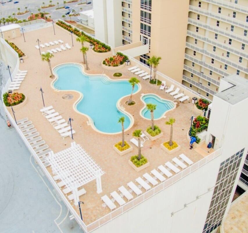 9860 S Thomas Drive UNIT 214