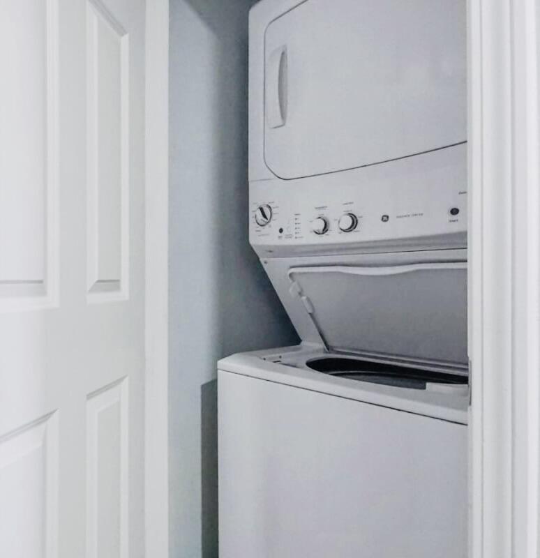 9860 S Thomas Drive UNIT 214