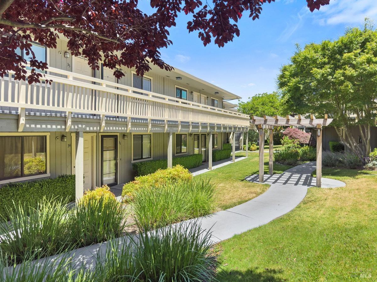 720 Petaluma Blvd S #39