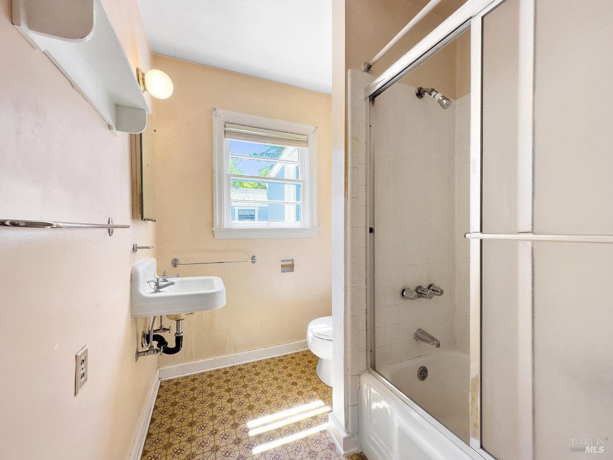 403 Mountain View Ave