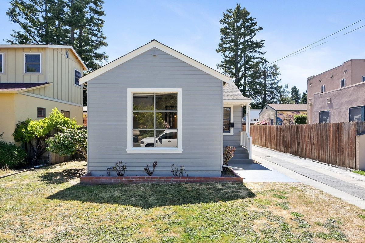 403 Mountain View Ave