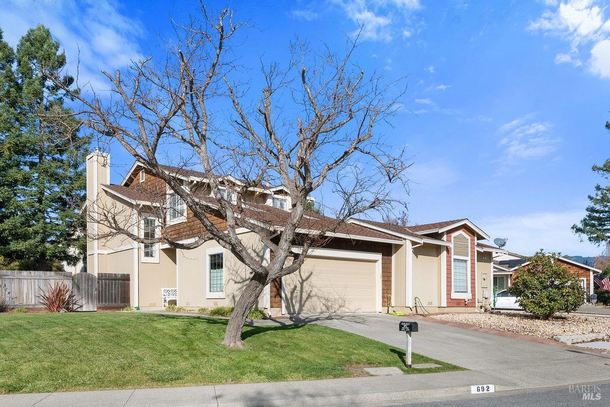 692 Draco Dr