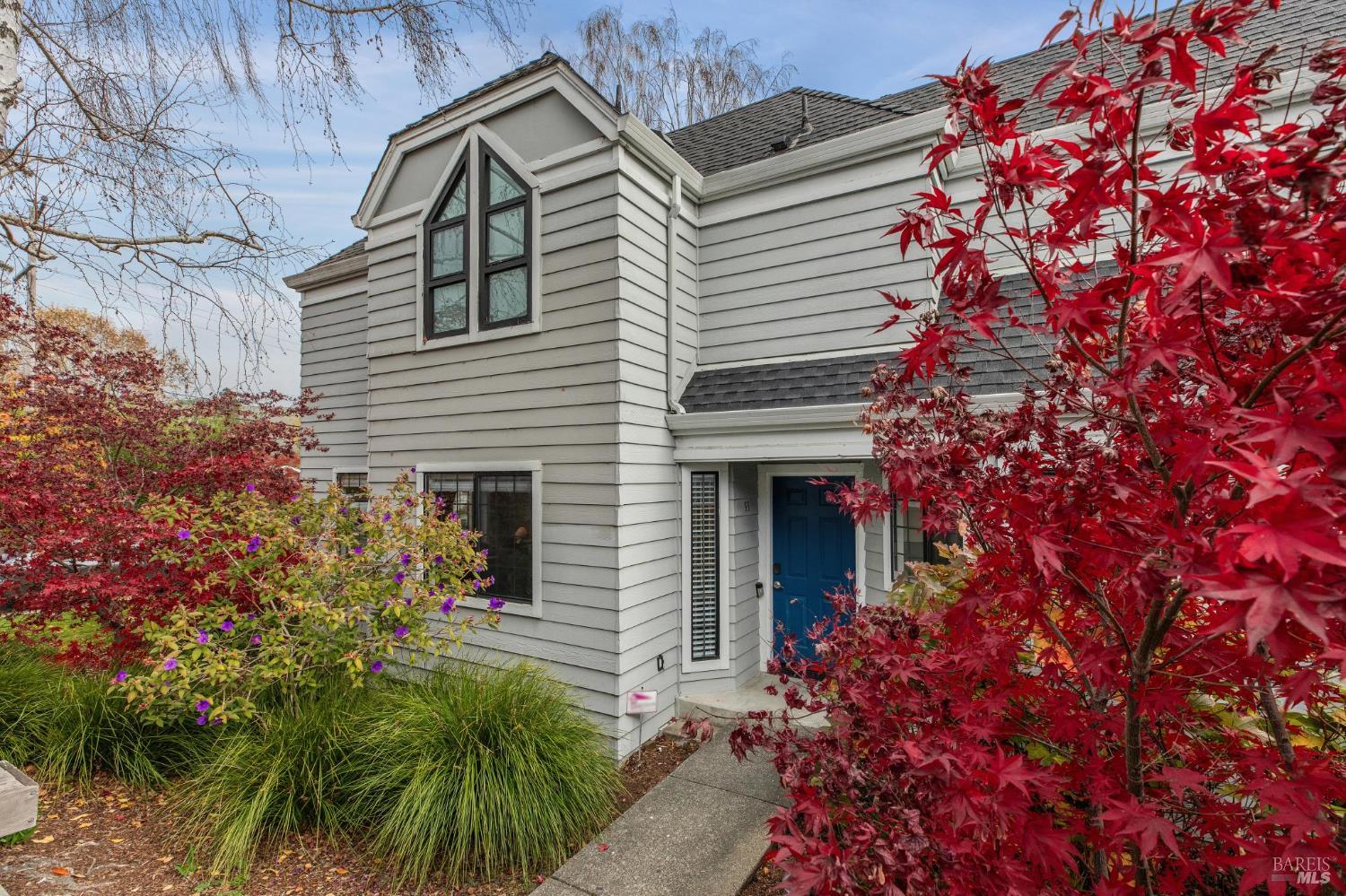 93 Ashford Avenue
