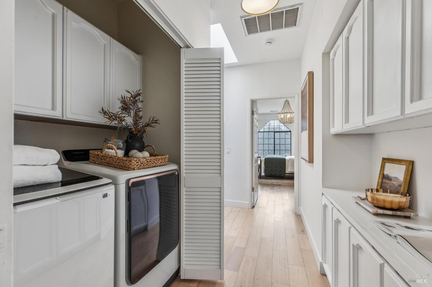 93 Ashford Avenue