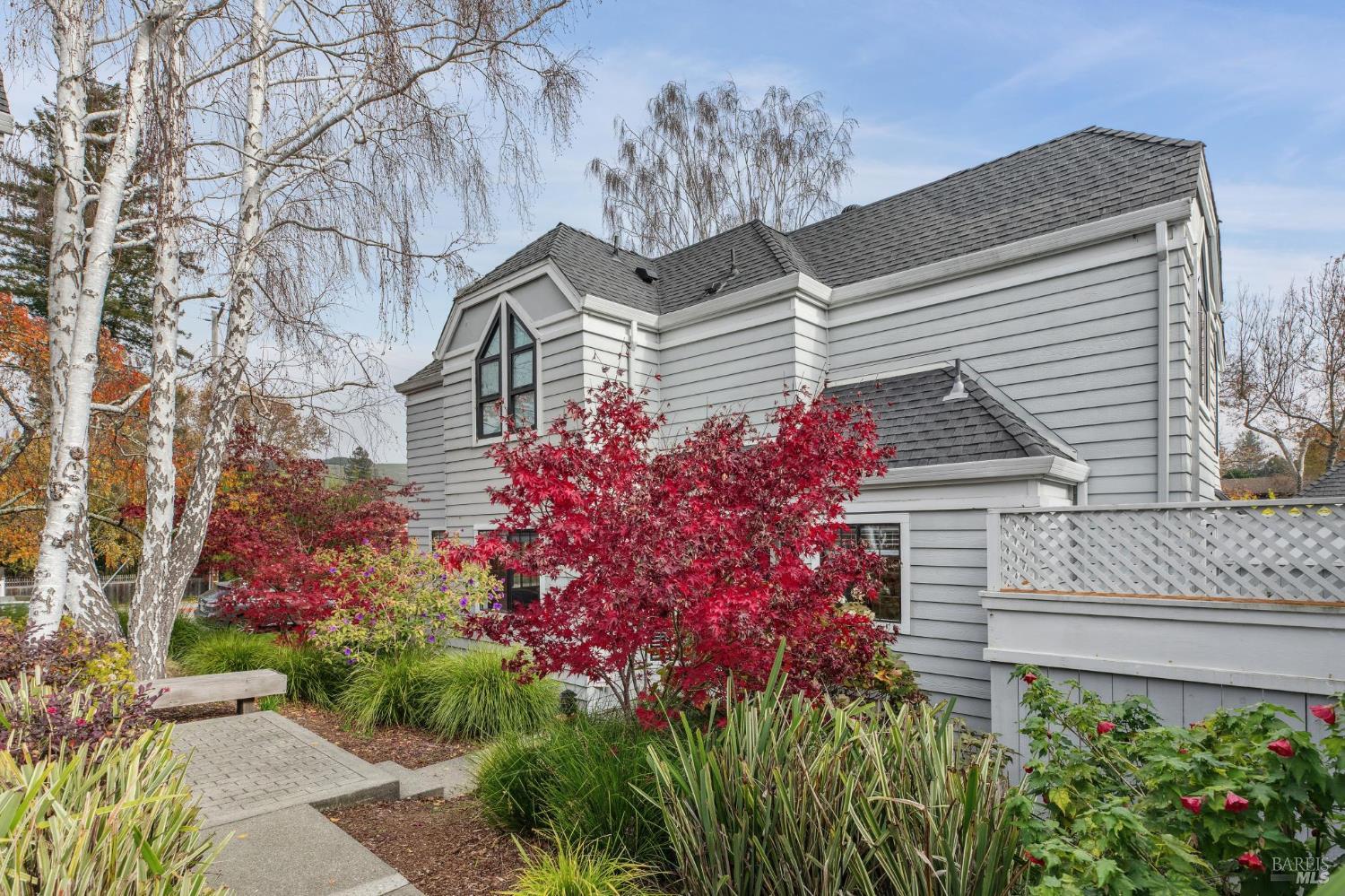 93 Ashford Avenue