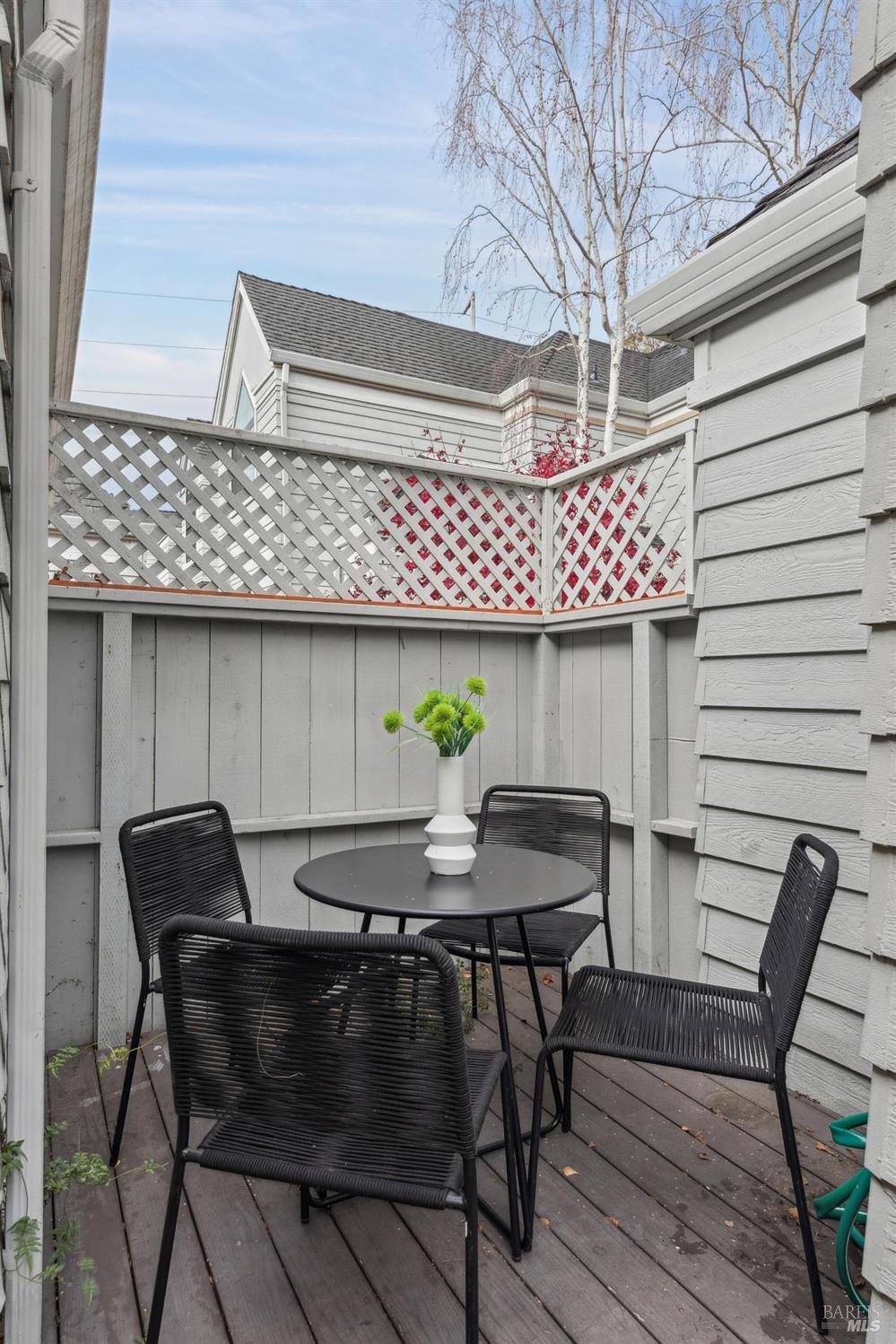 93 Ashford Avenue