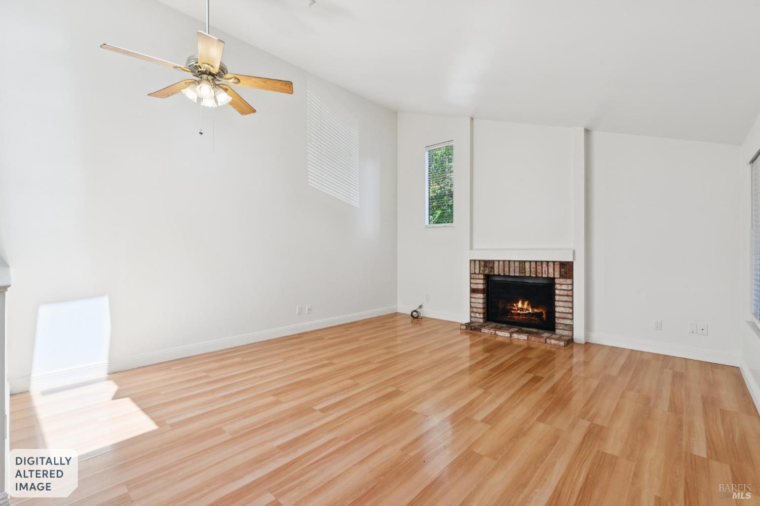 850 E Cotati Avenue Unit: #15