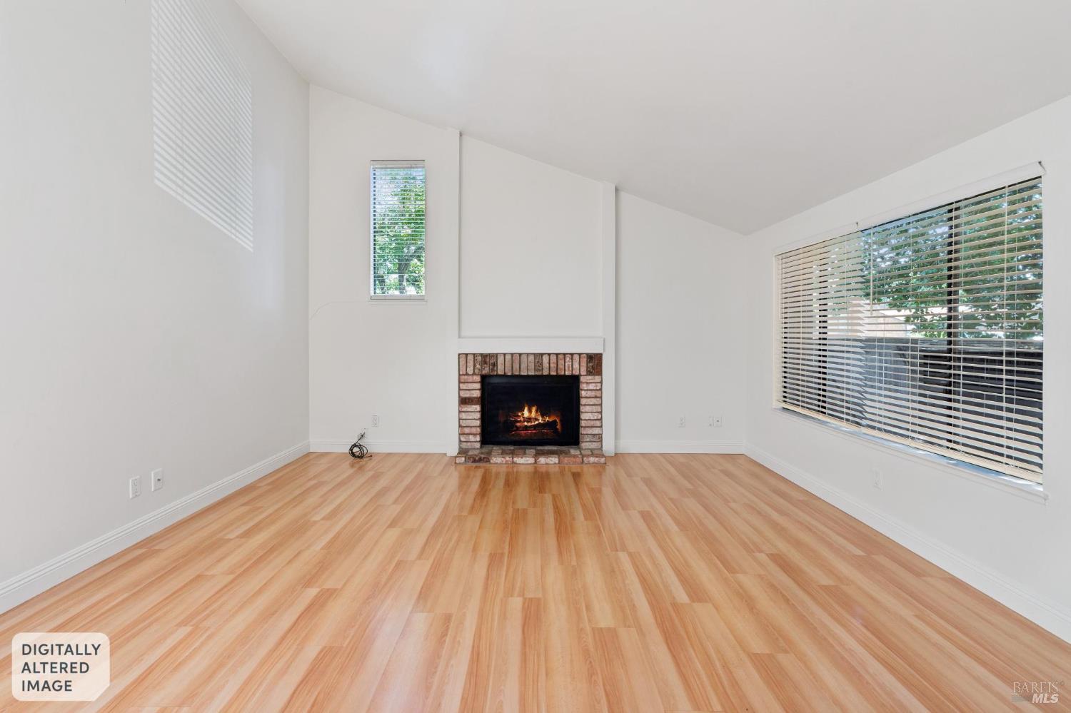 850 E Cotati Avenue Unit: #15