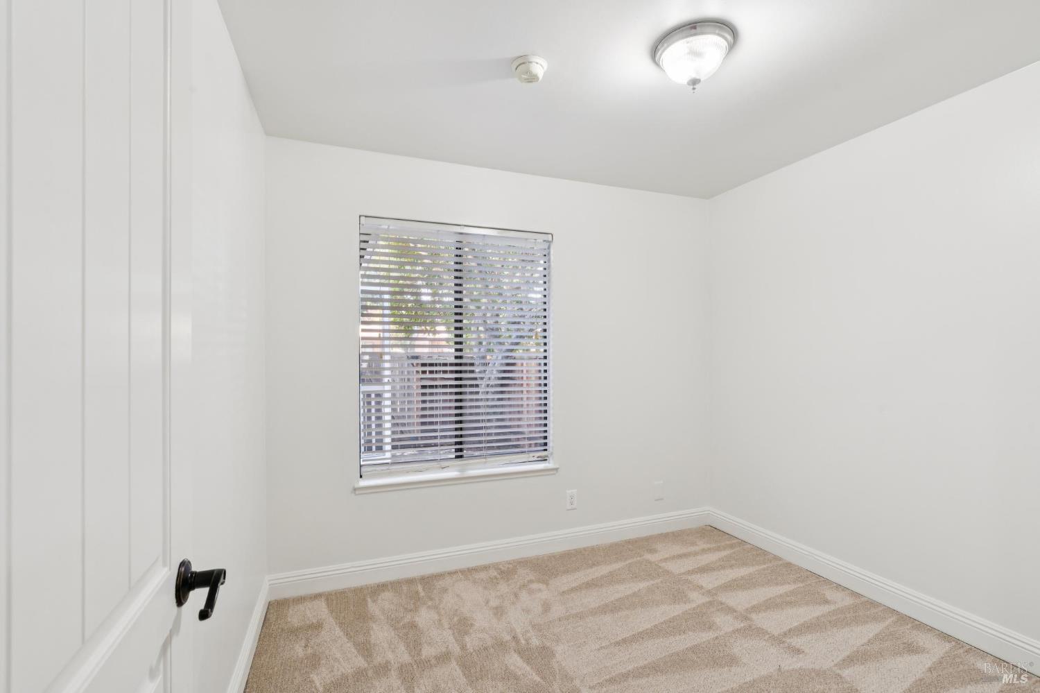 850 E Cotati Avenue Unit: #15