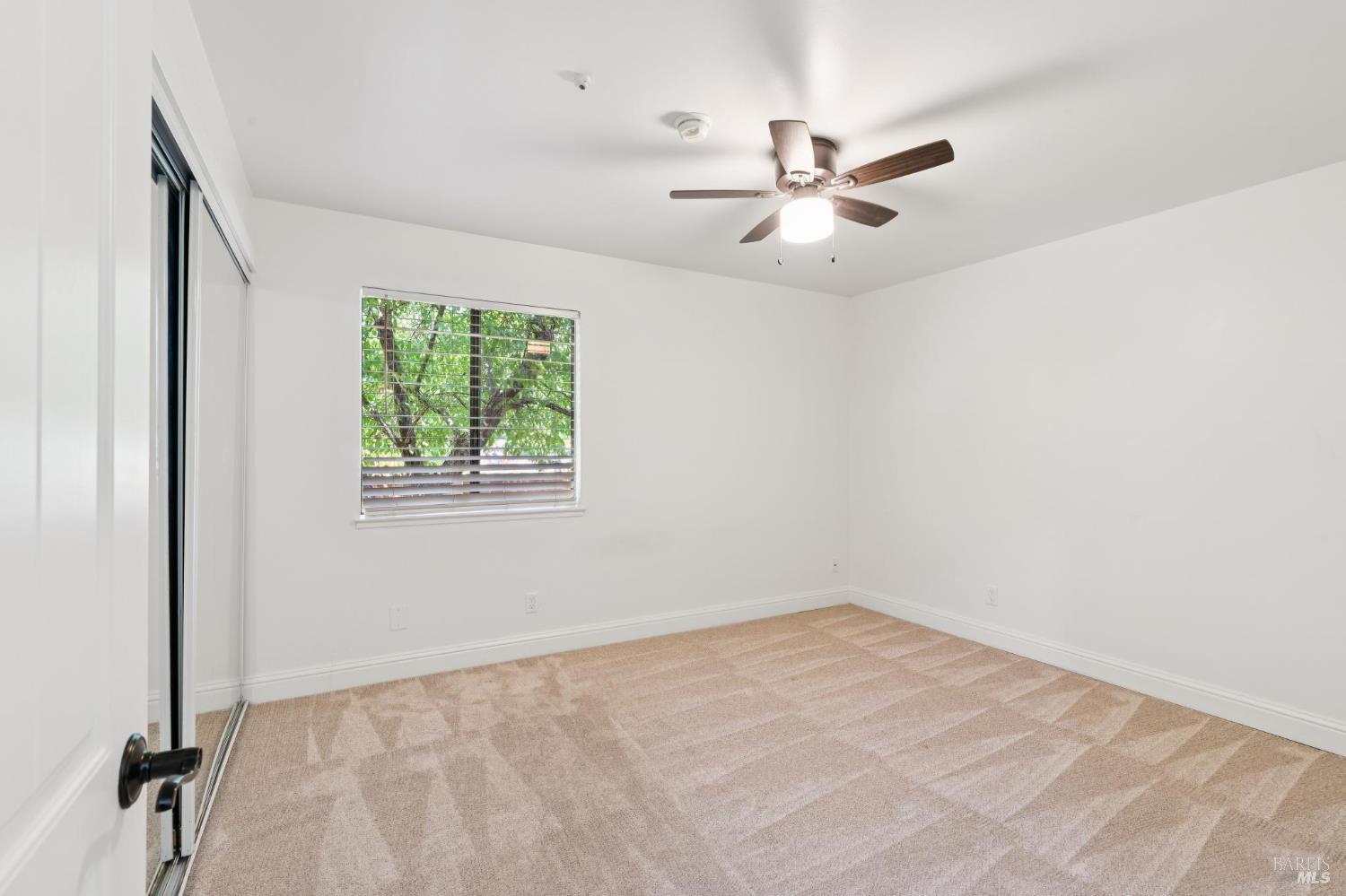 850 E Cotati Avenue Unit: #15