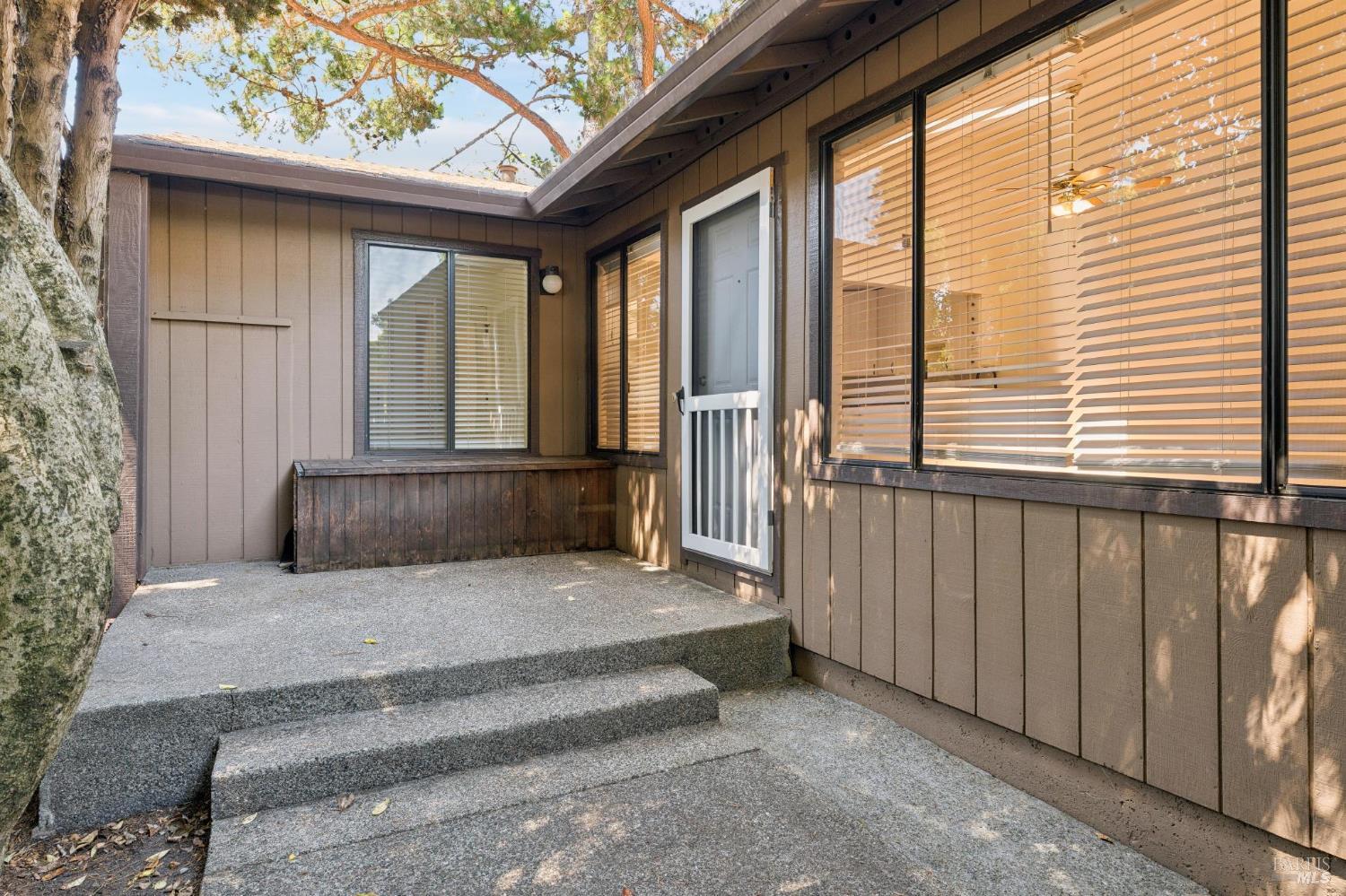 850 E Cotati Avenue Unit: #15