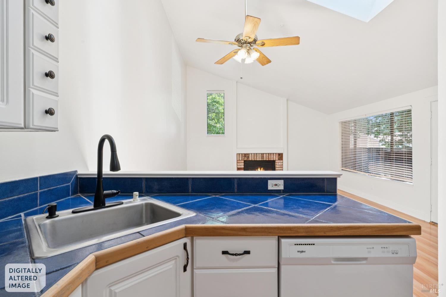 850 E Cotati Avenue Unit: #15