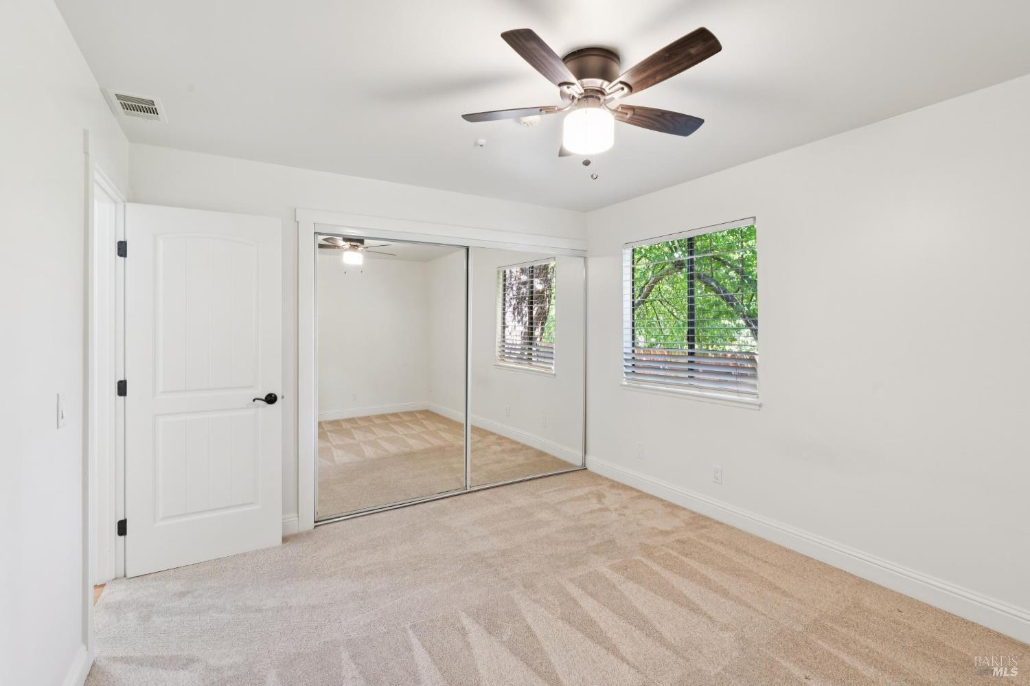 850 E Cotati Avenue Unit: #15