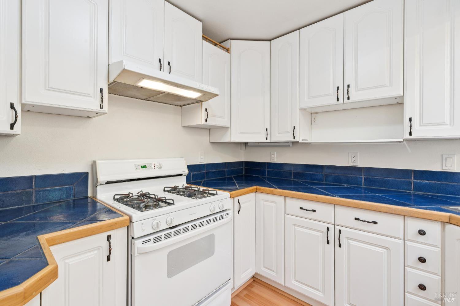 850 E Cotati Avenue Unit: #15