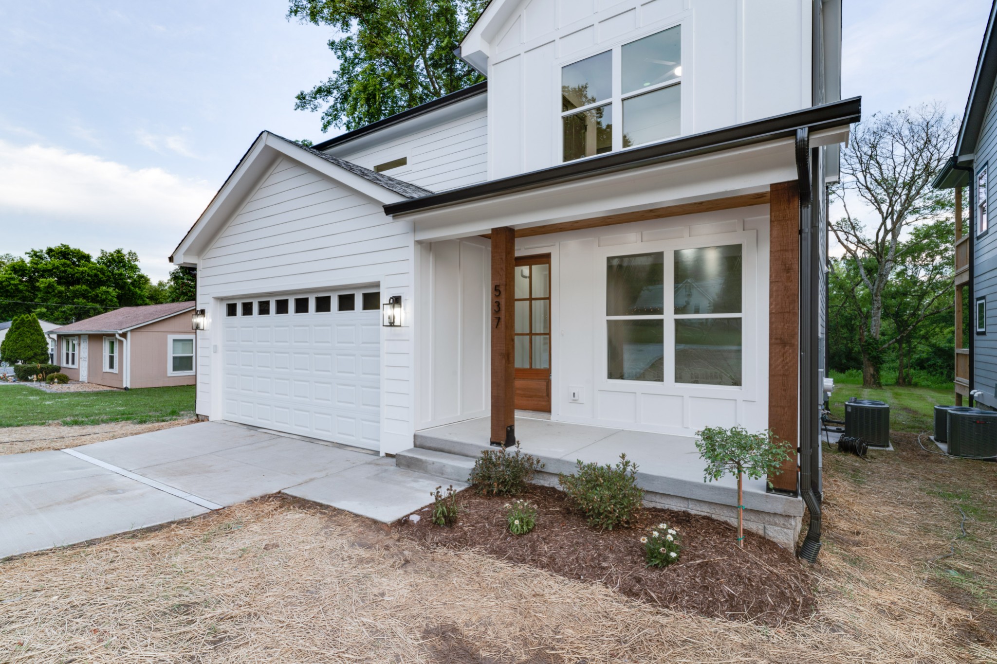 537 Green Ln