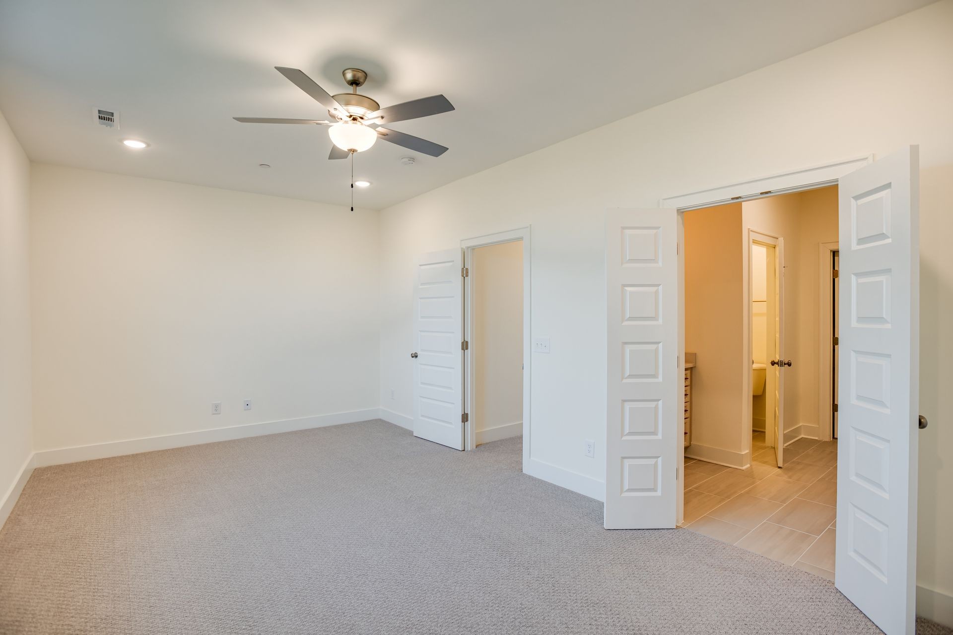 3175 Sassafras Ln