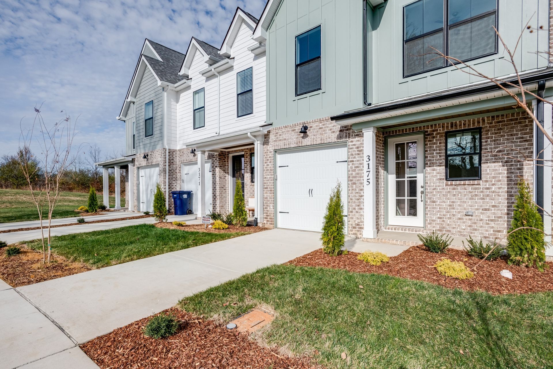 3175 Sassafras Ln