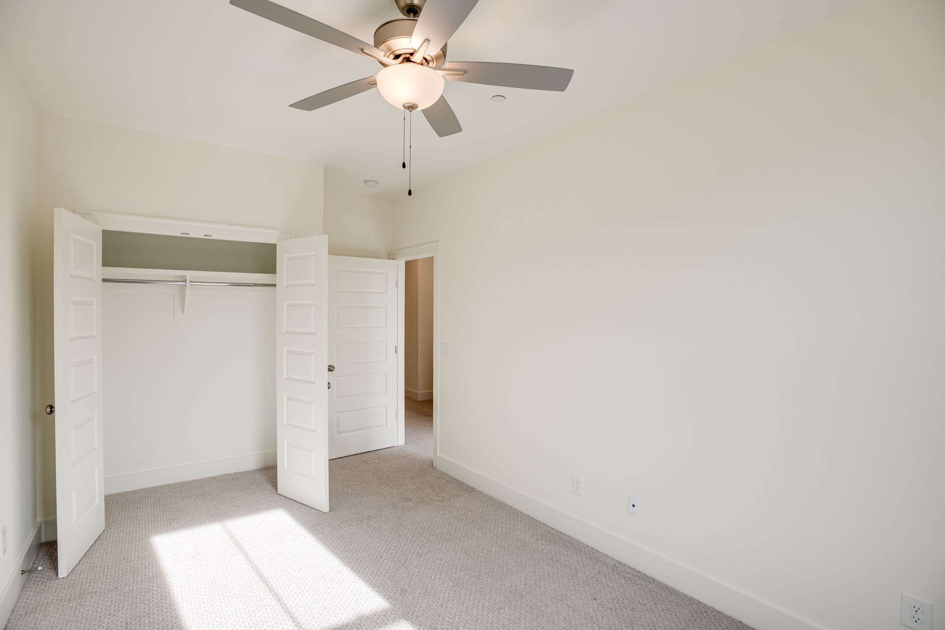 3175 Sassafras Ln