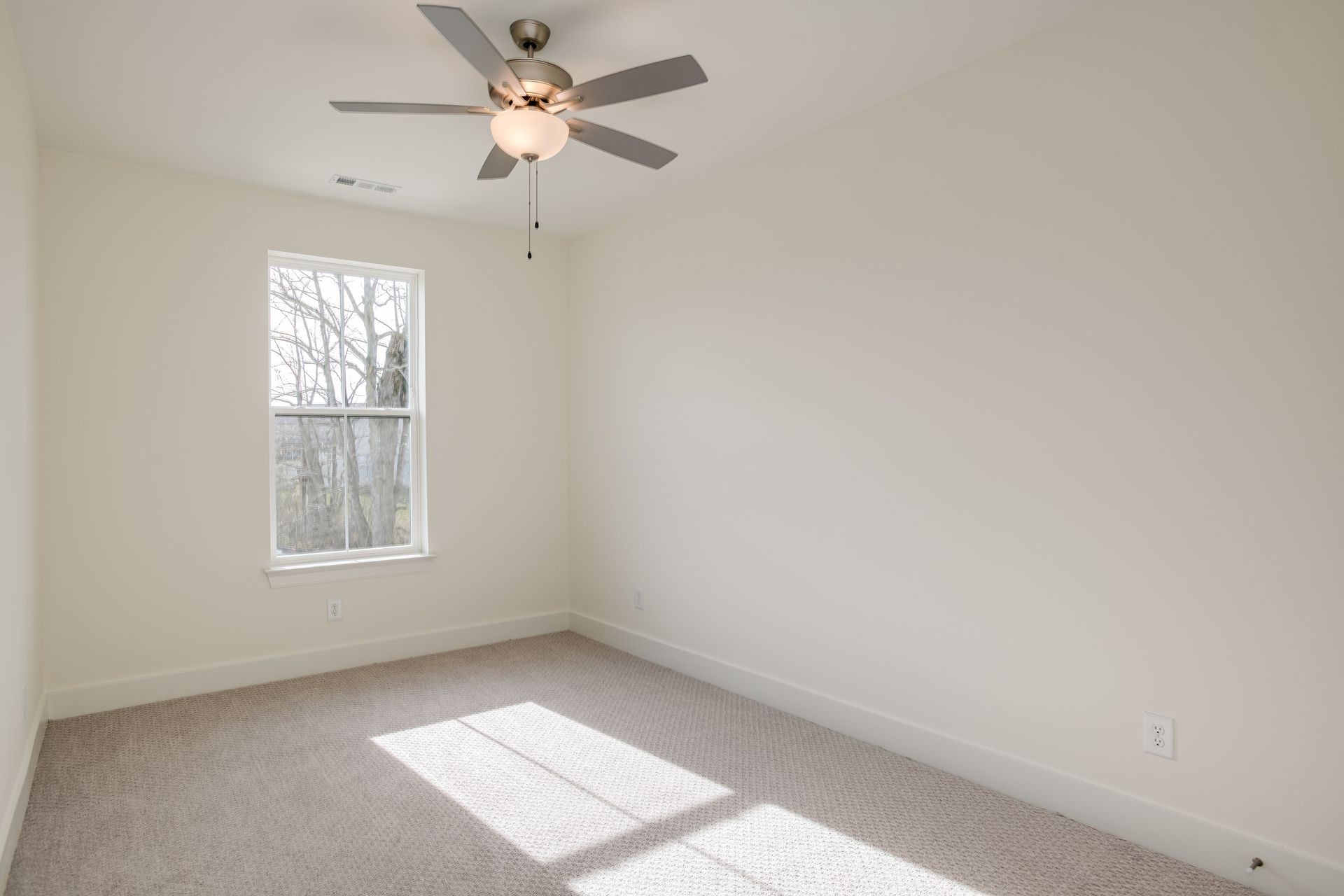 3175 Sassafras Ln