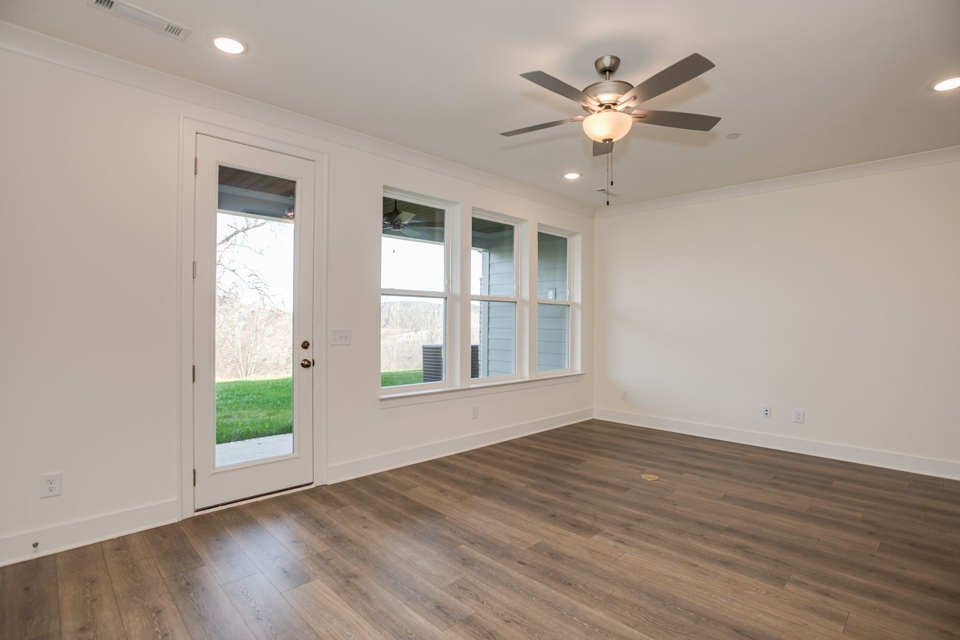 3175 Sassafras Ln