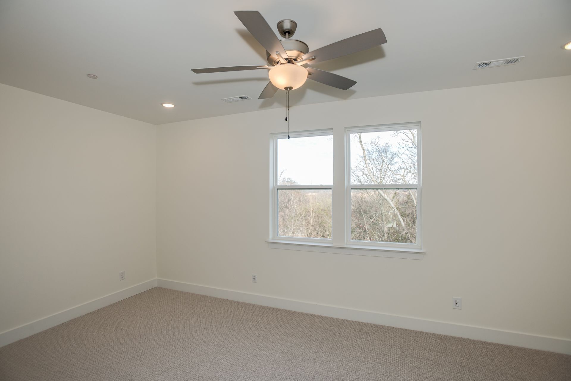 3175 Sassafras Ln