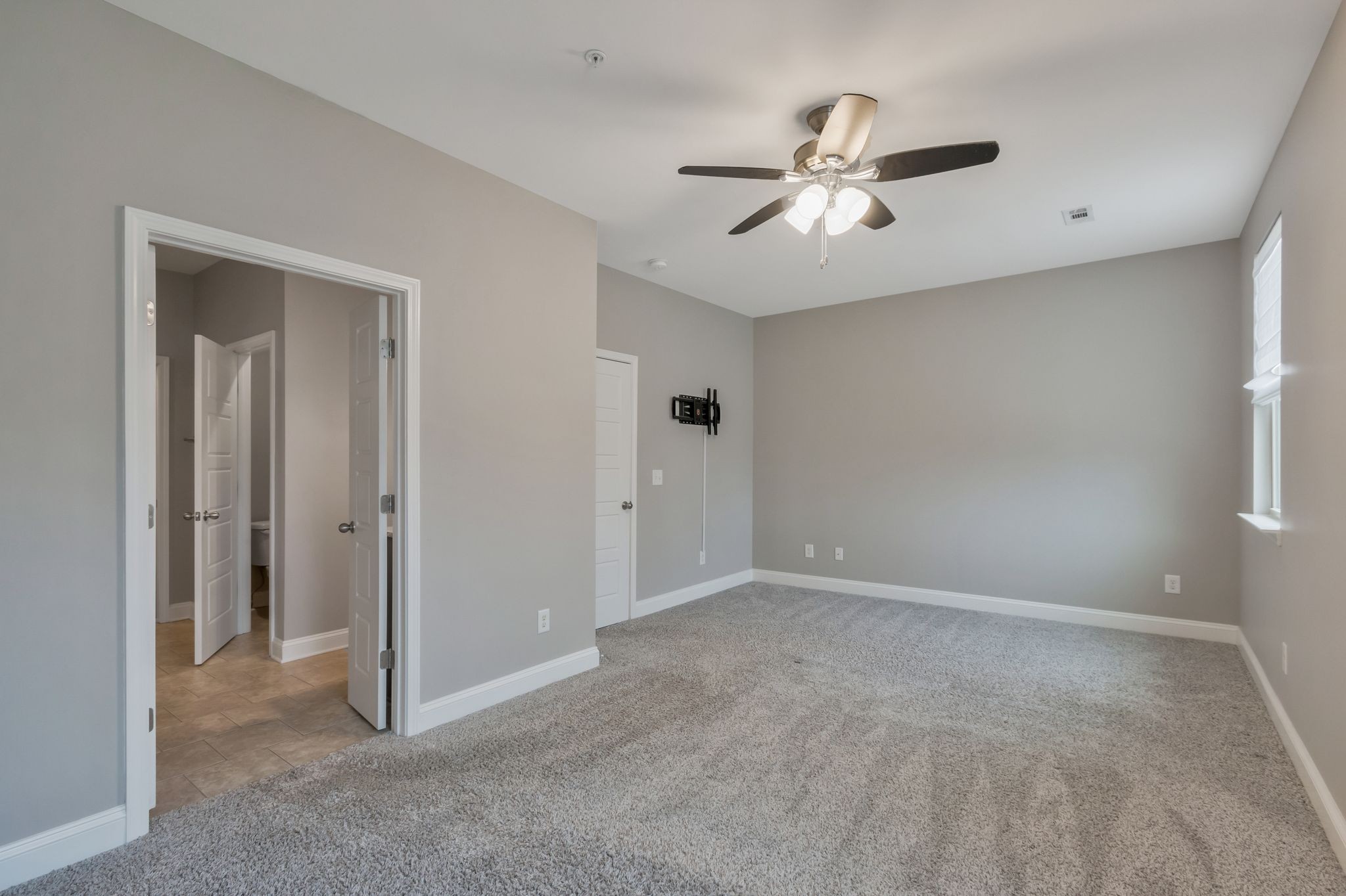 1485 Channing Dr