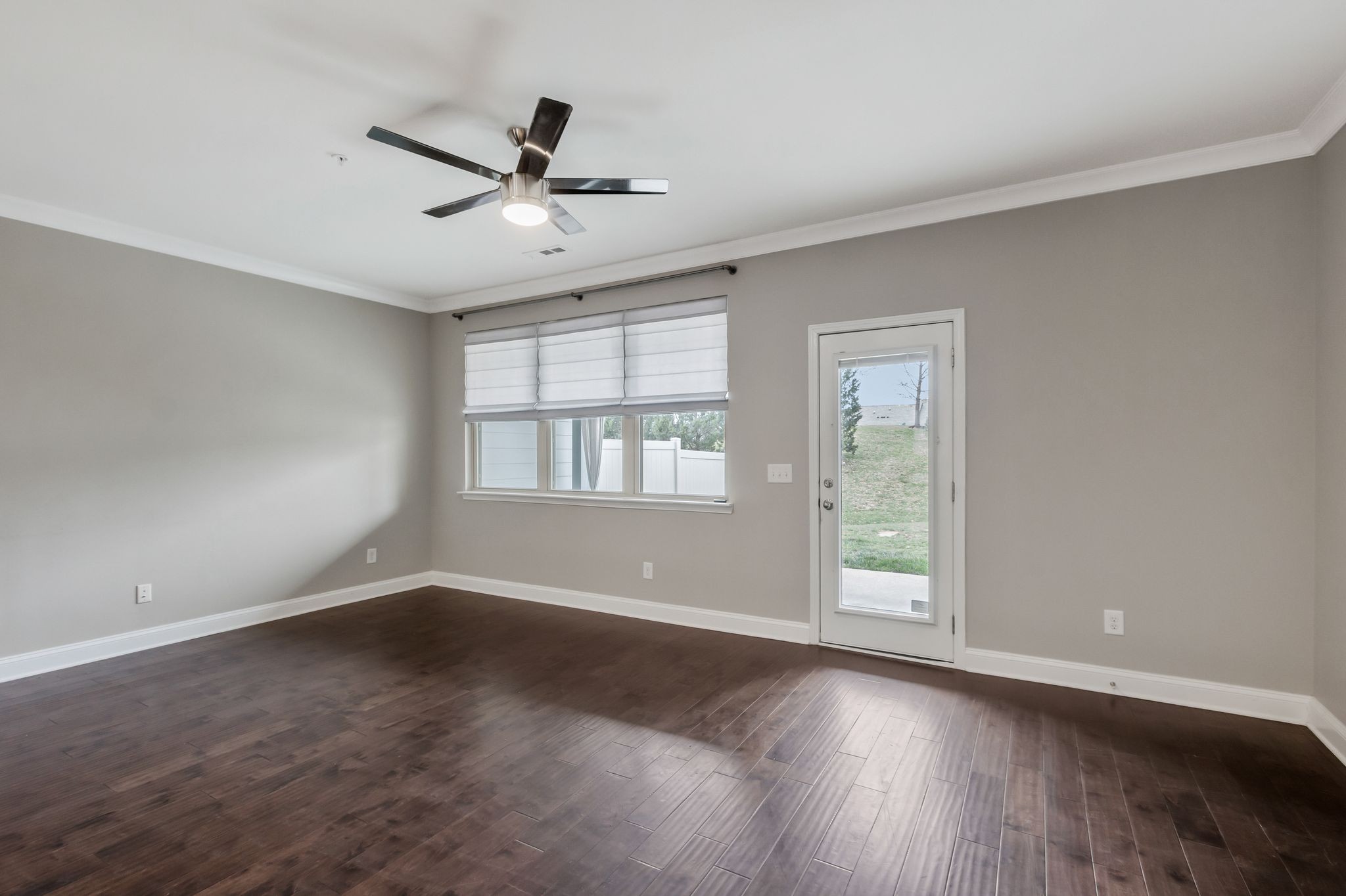 1485 Channing Dr