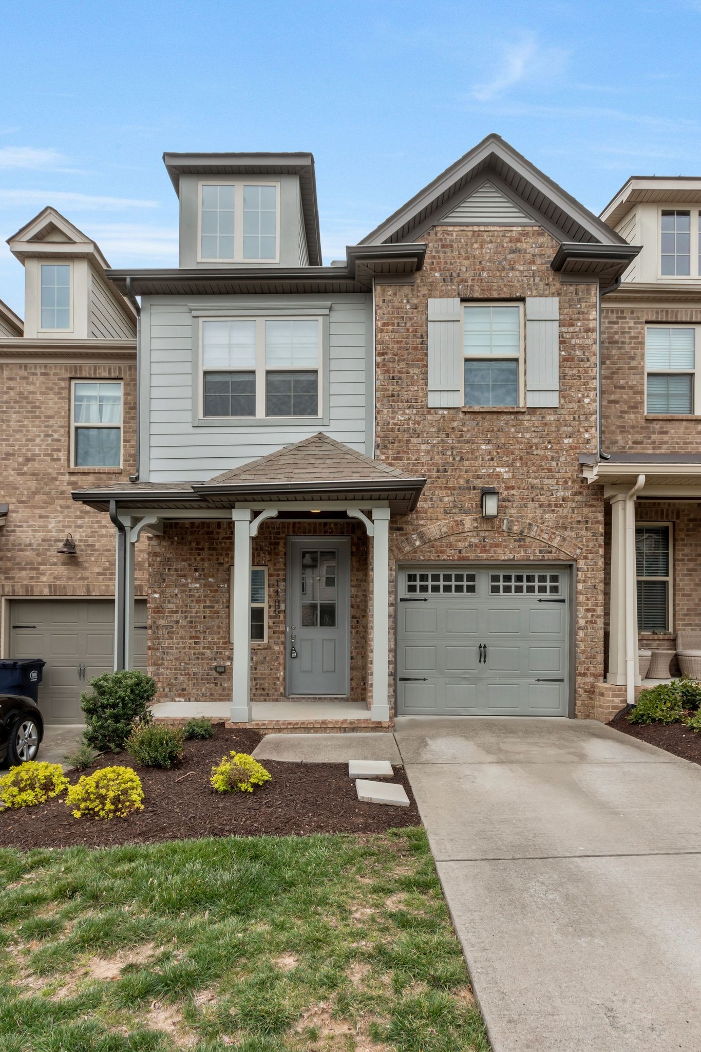 1485 Channing Dr
