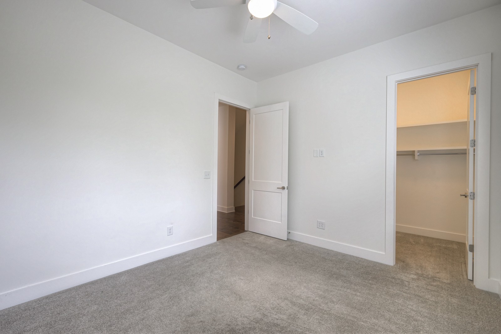 544 Vernon Cir