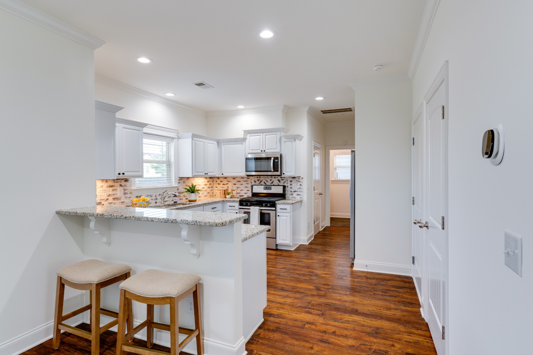 6233 Del Sol Dr