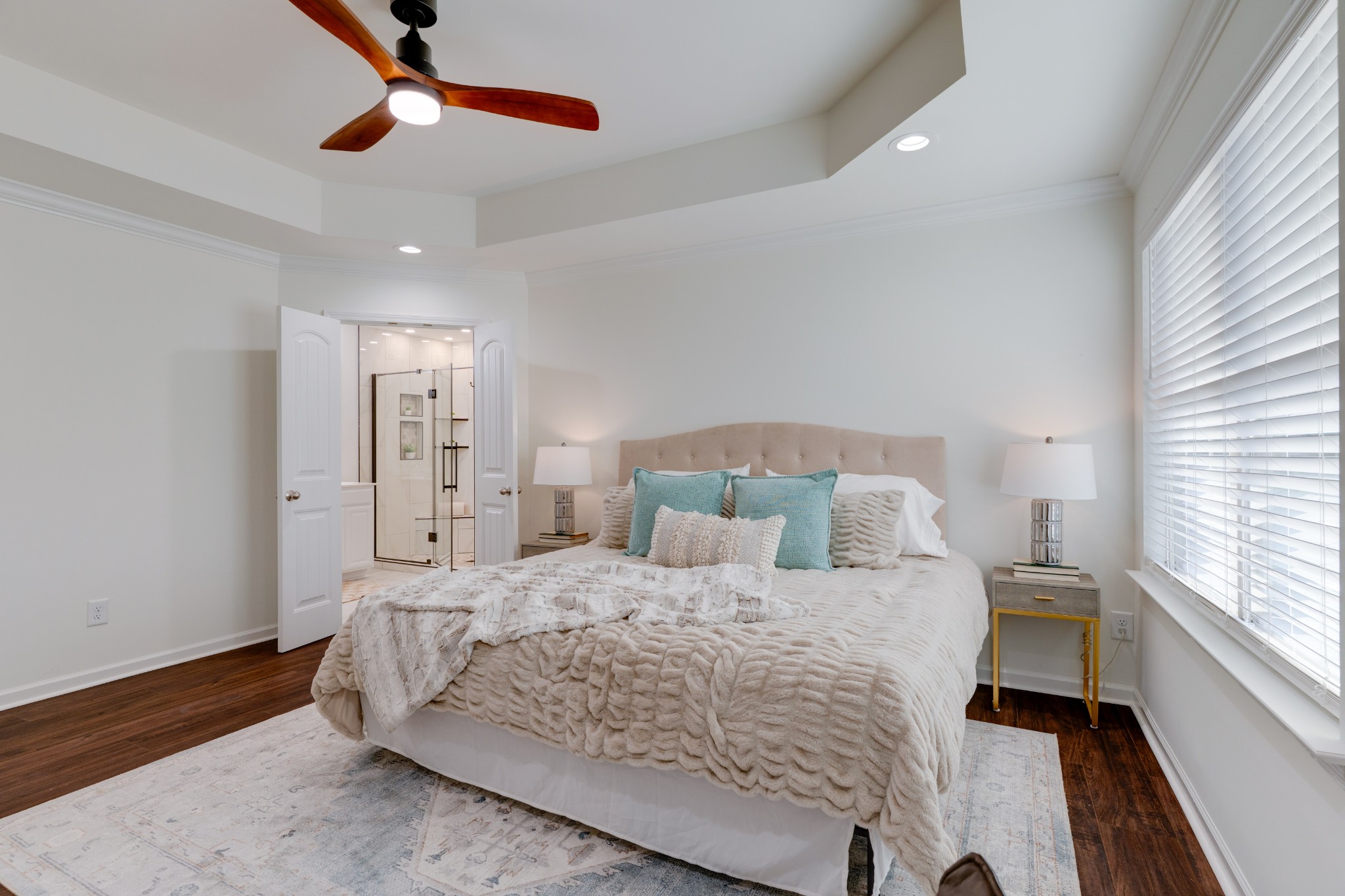 6233 Del Sol Dr