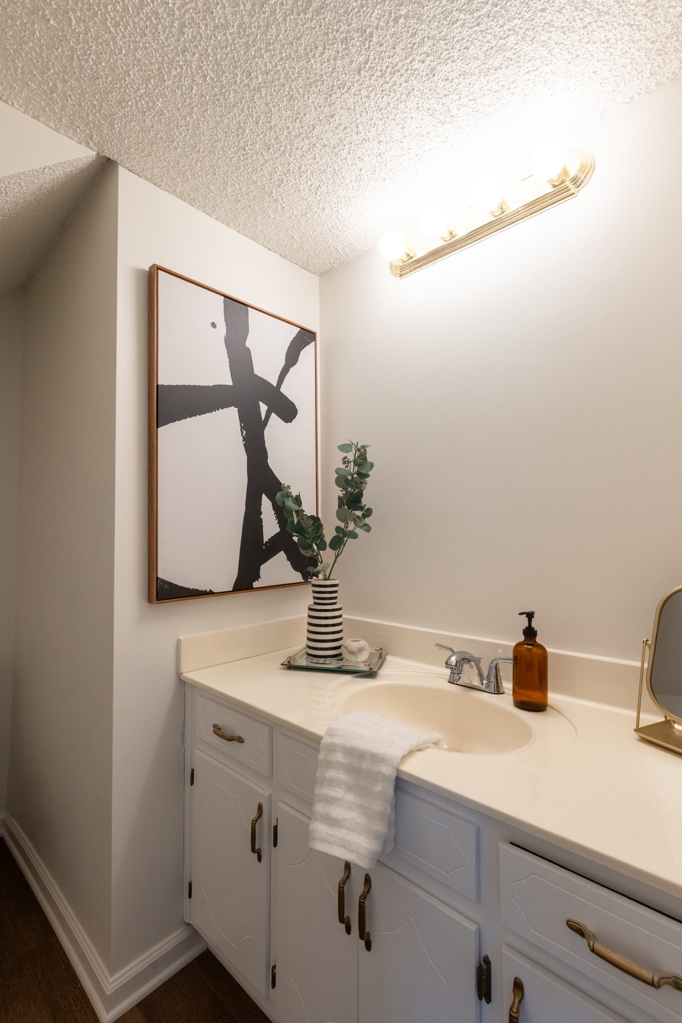 5600 Country Dr Unit: 303