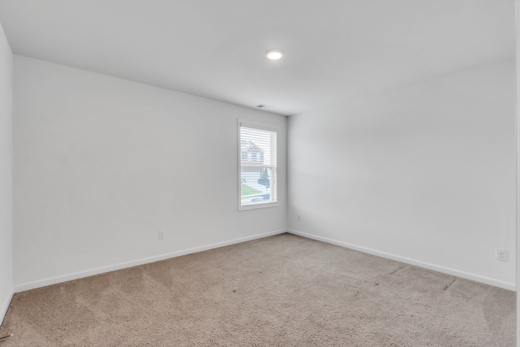 8028 Forest Hills Dr