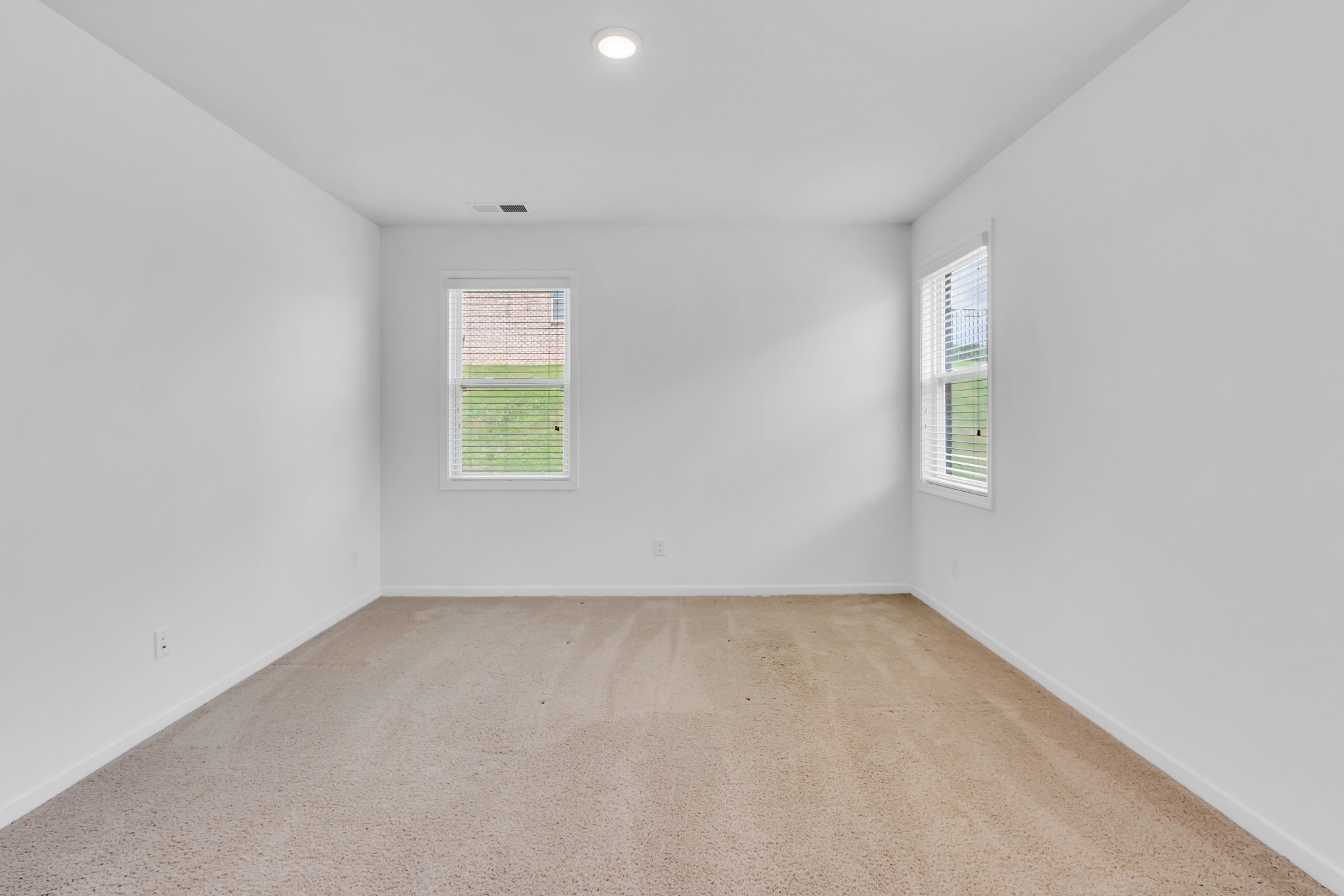 8028 Forest Hills Dr
