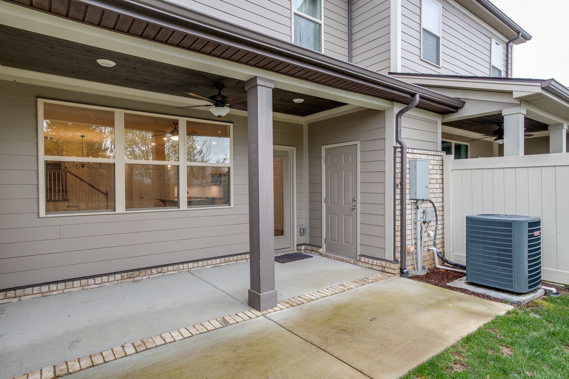 3125 Sassafras Ln